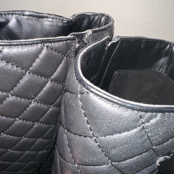 || Vince Camuto || High Quilted Black Boots - Picture 12 of 14